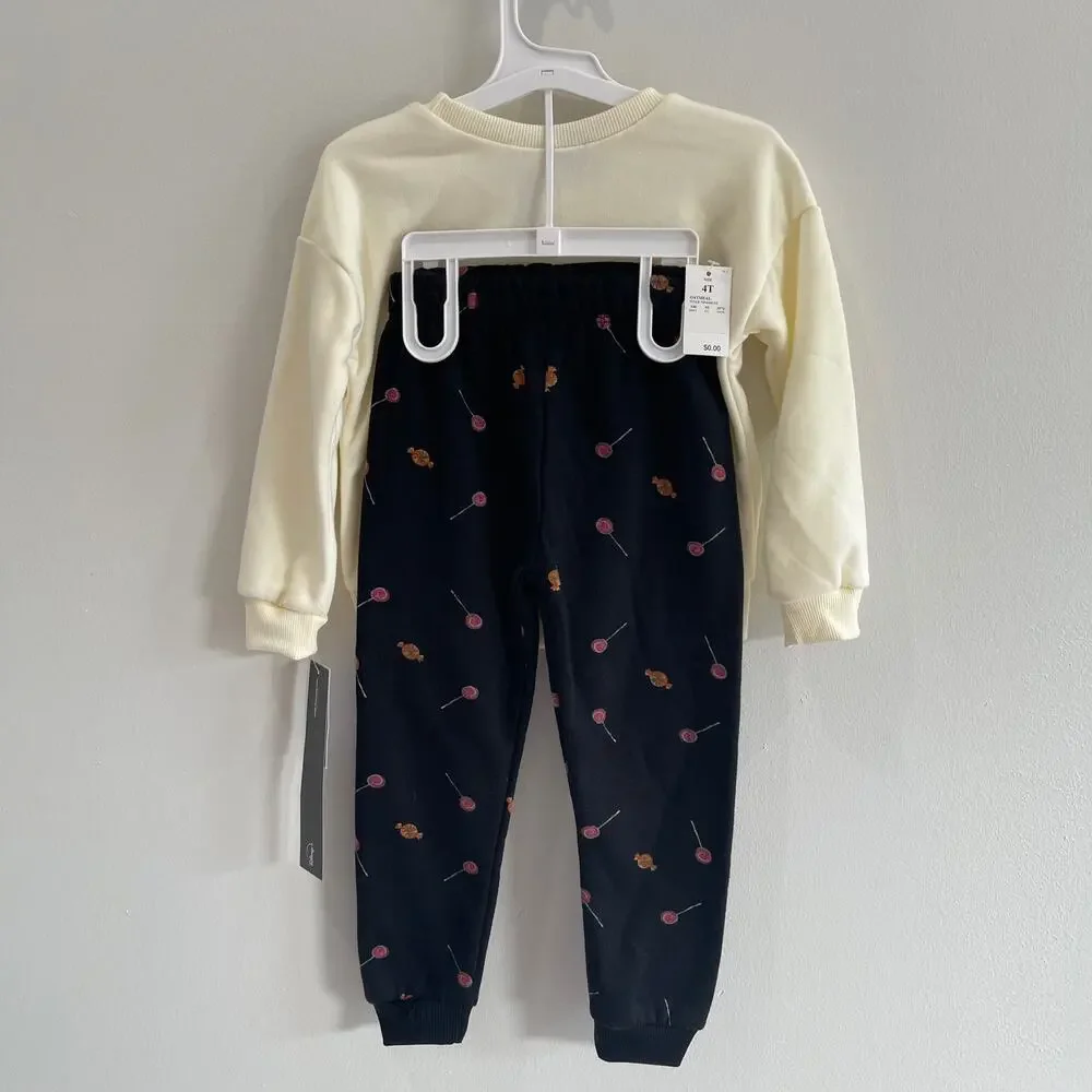 NWT 4T Baby Yoda Sweatshirt and pants